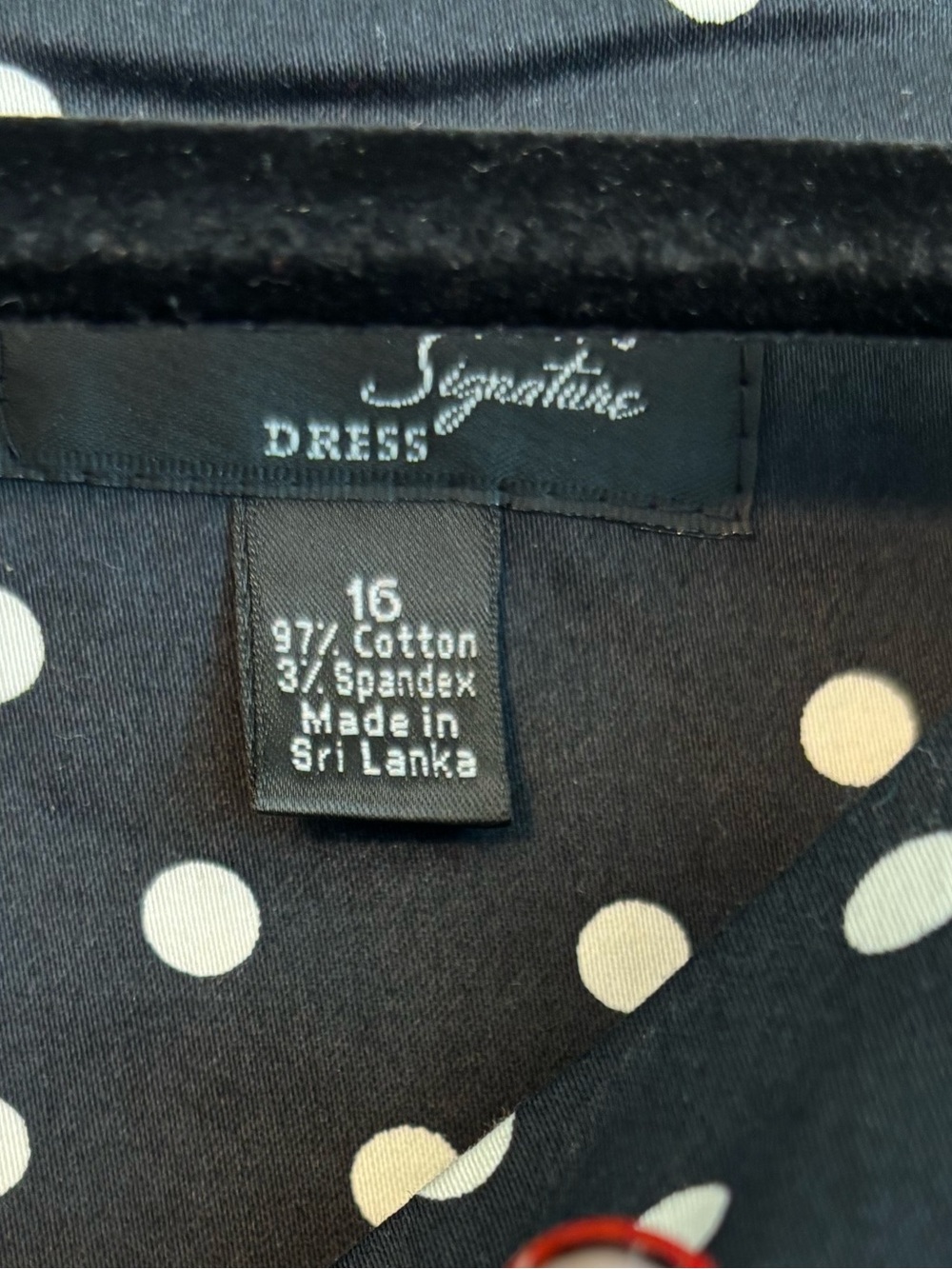 Like new Kim Rogers Signature Black and White Dress with Button Detail. Sz 16. - Picture 3 of 3